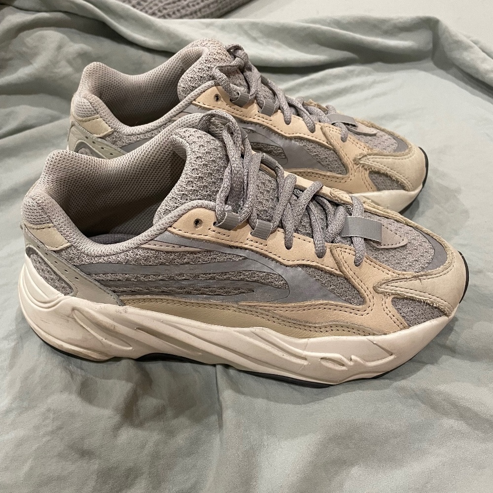 Authentic yeezy boost 700